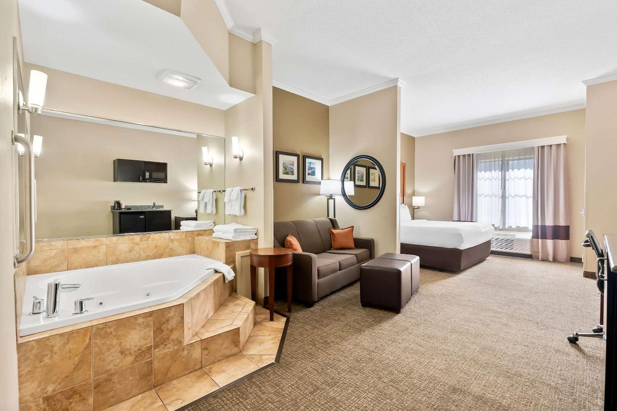Comfort Suites Panama City Near Tyndall Afb Экстерьер фото