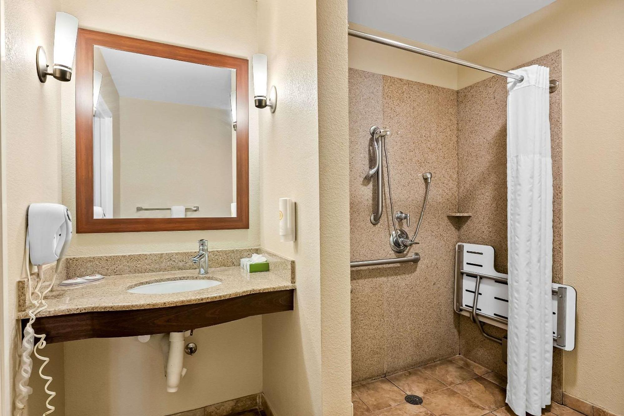 Comfort Suites Panama City Near Tyndall Afb Экстерьер фото